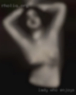 Lady who enjoys the seduction in Berlin game...
